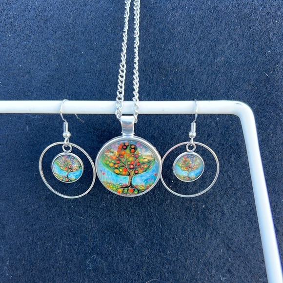22305 Tree of Life Earrings and Necklace - Picture 1 of 6